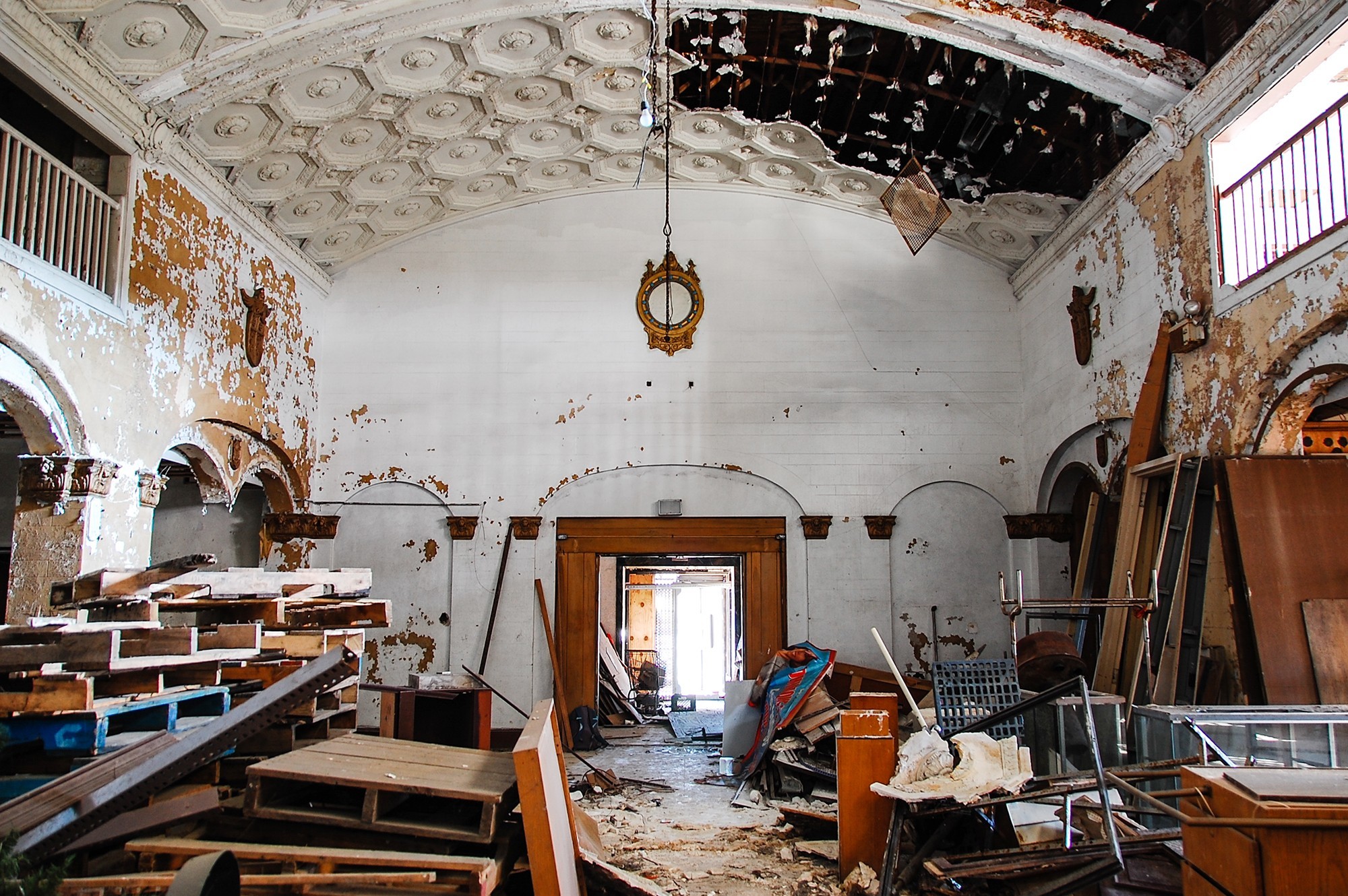 stony-island-arts-bank-eric-allix-rogers-02