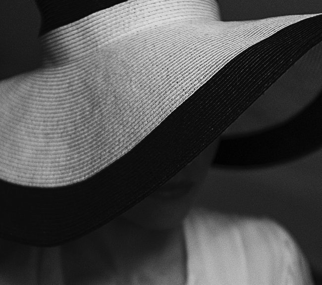 _LIL3980_bwessentials08_crop_1200px